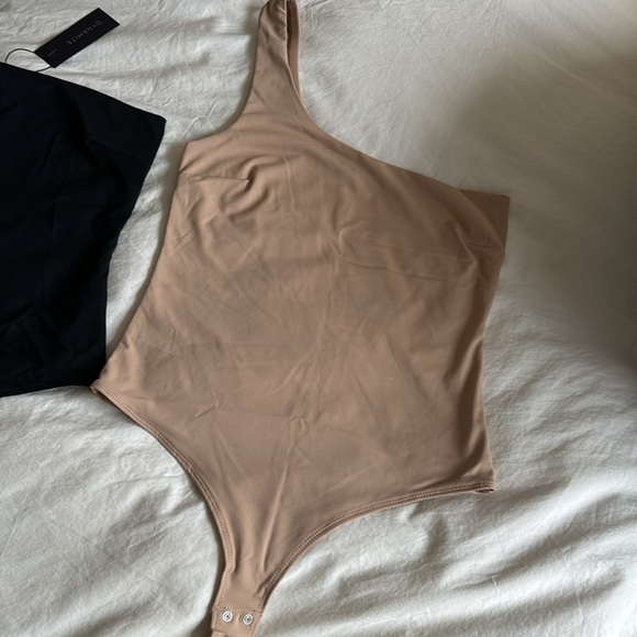 One Shoulder Bodysuits - Picture 3 of 4